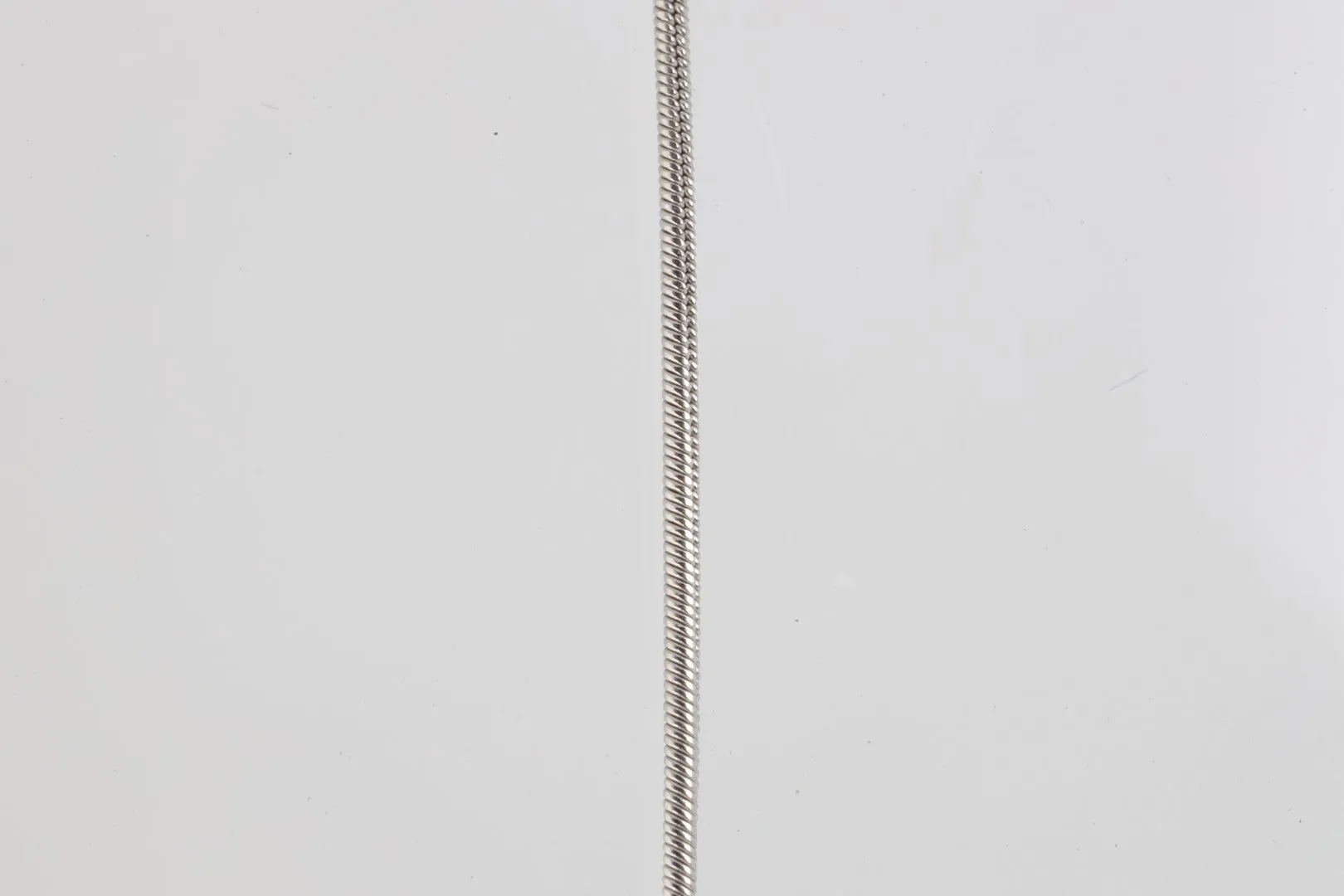 20'' 14k White Gold Snake Chain (4.29g.)