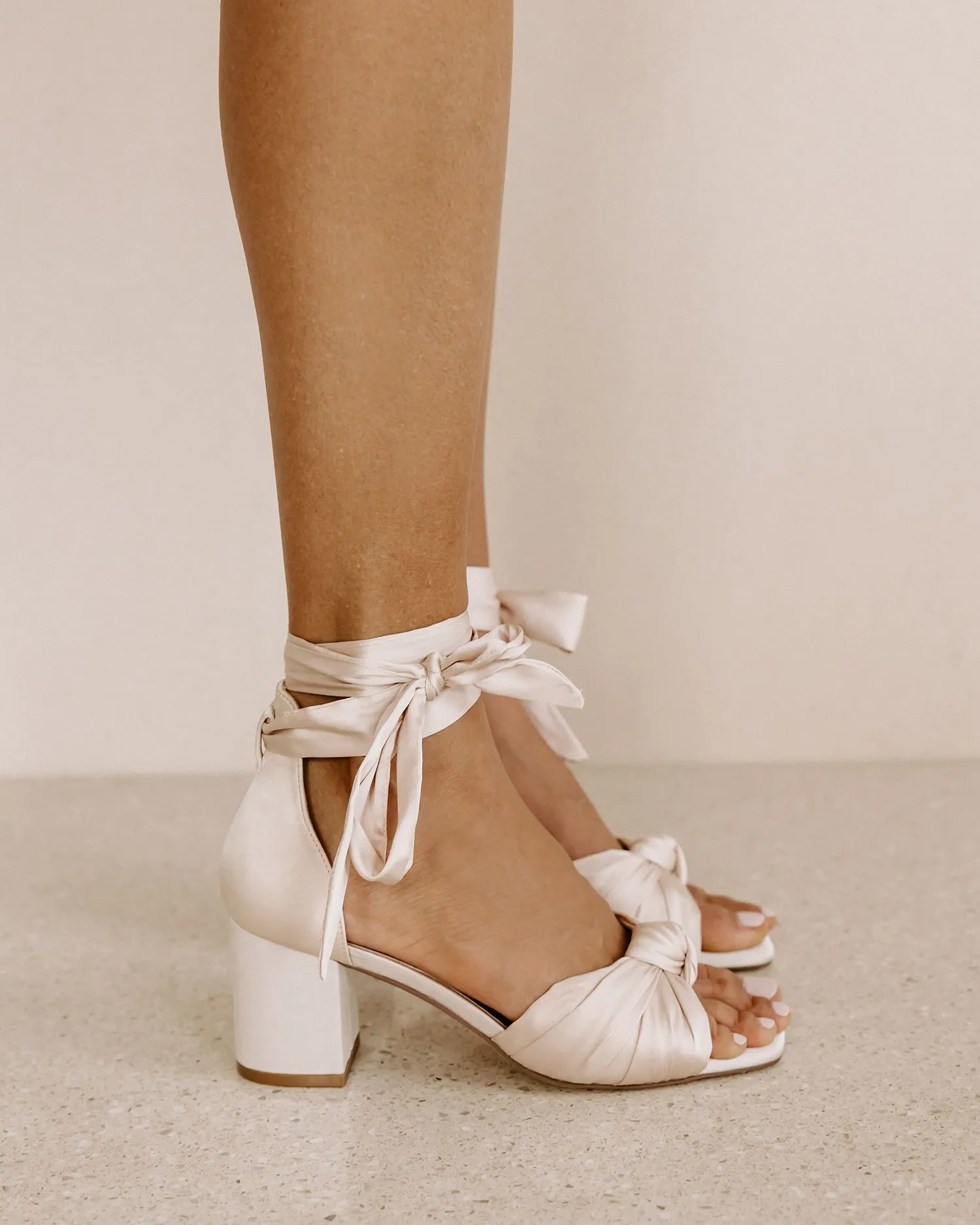 HONEY - LIGHT BEIGE SATIN BOW WEDDING SANDALS