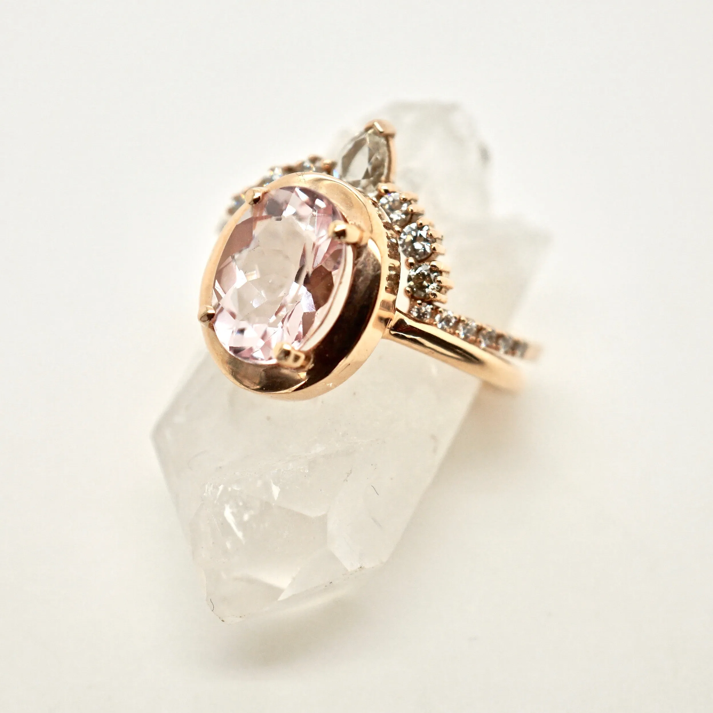 Morganite Rose Gold Engagement Ring - Oval Morganite Ring - Unique Oval Morganite Ring