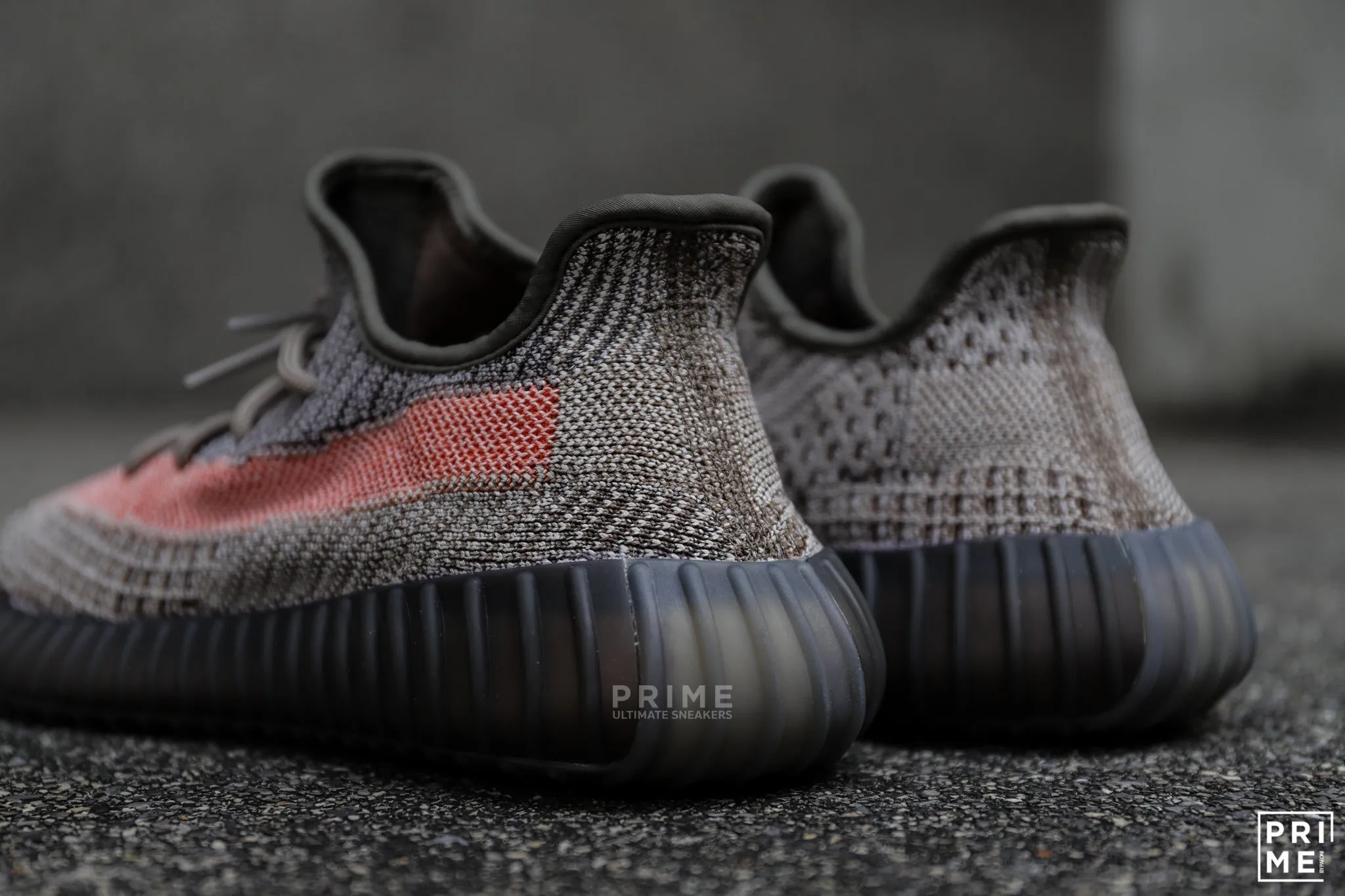 Yeezy 350 v.2 ASH STONE  (GW0089)